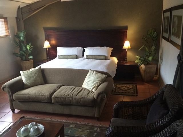 Accommodation in Makhado Louis Trichardt | Guesthouse with well-appointed en-suite Bedrooms and Meals, plus a Beautiful Wedding and Function Venue
