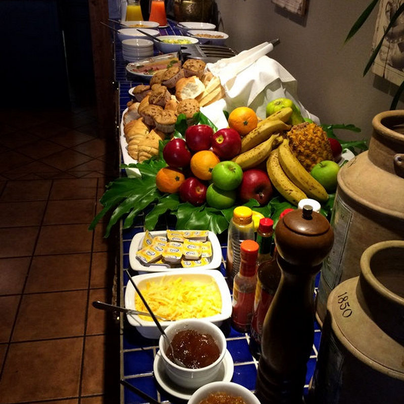 Accommodation in Makhado Louis Trichardt | Guesthouse with well-appointed en-suite Bedrooms and Meals, plus a Beautiful Wedding and Function Venue