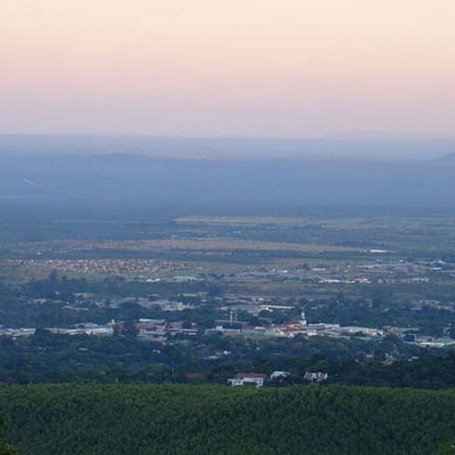 Accommodation in Makhado Louis Trichardt | Guesthouse with well-appointed en-suite Bedrooms and Meals, plus a Beautiful Wedding and Function Venue